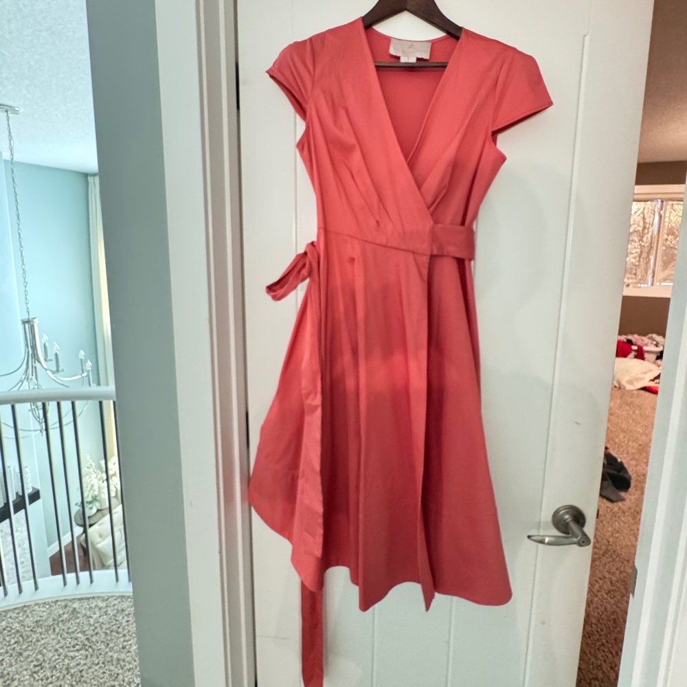 Gal meets glam Pink Addison wrap dress - Picture 4 of 6